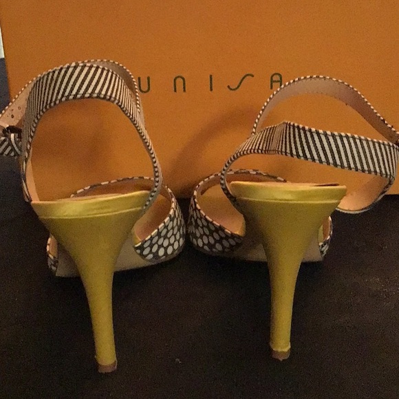 Shoes - Picture 2 of 5